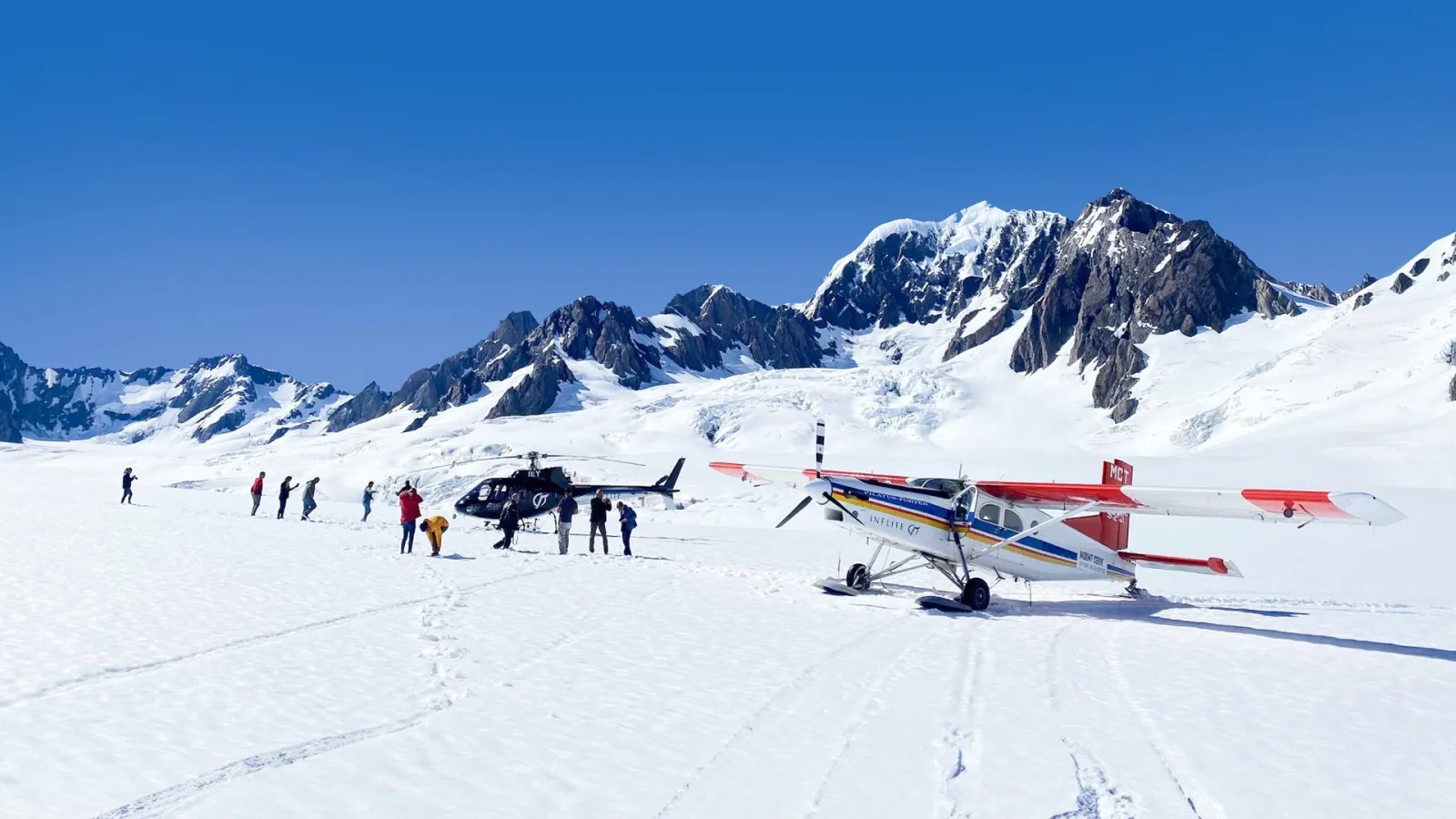 Mount Cook: Ski Plane and Helicopter Glacier Combo Flight