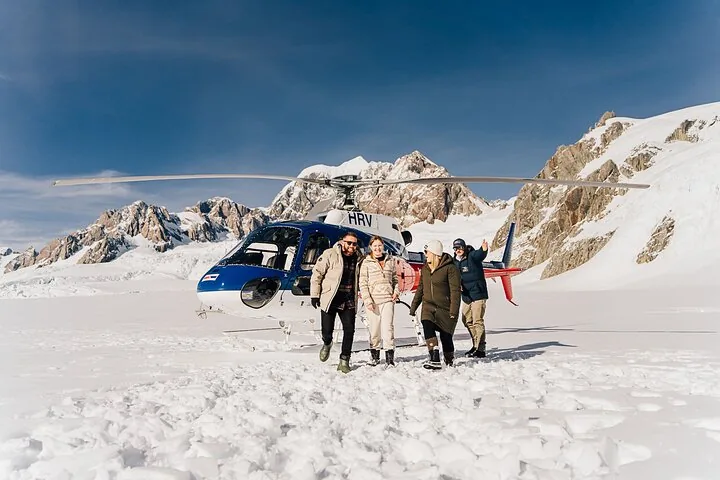 Mount Cook and The Glaciers 55-Minute Helicopter Flight